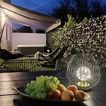 Garden Leoma With Free Parking!