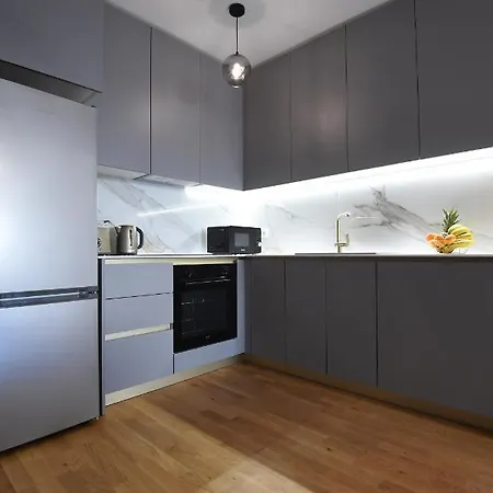 Garden Leoma With Free Parking! Apartament Zadar