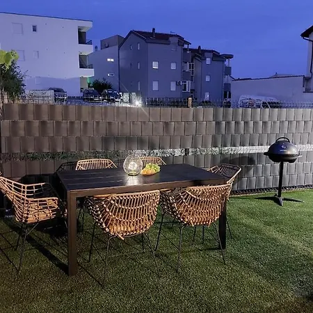 Appartement Garden Leoma With Free Parking! *
