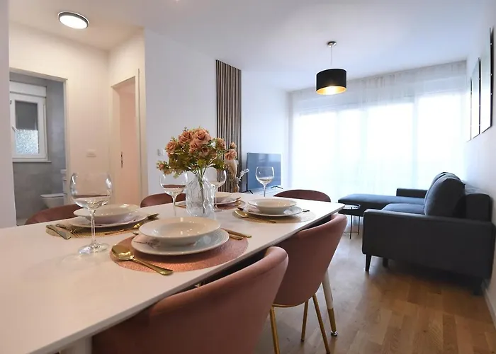 Garden Leoma With Free Parking! Apartment Zadar