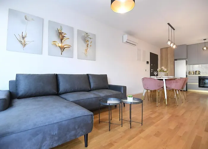 Garden Leoma With Free Parking! *