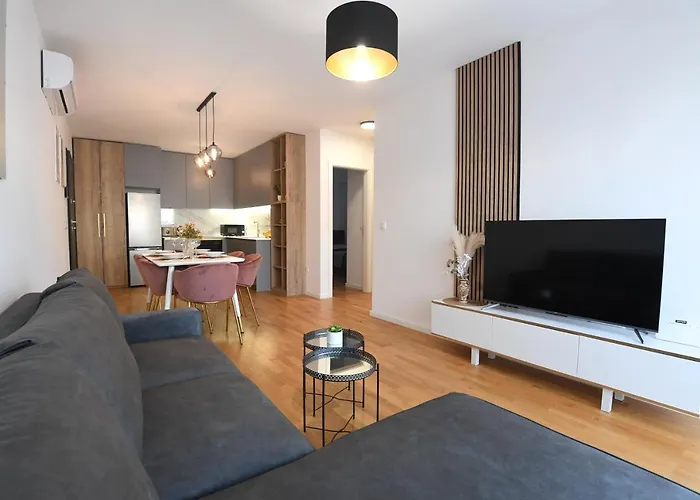 Garden Leoma With Free Parking! Apartment Zadar